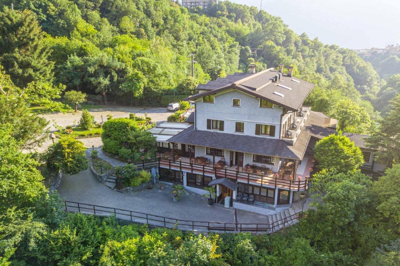 Hotel Al Verde マンデッロ・デル・ラーリオ エクステリア 写真