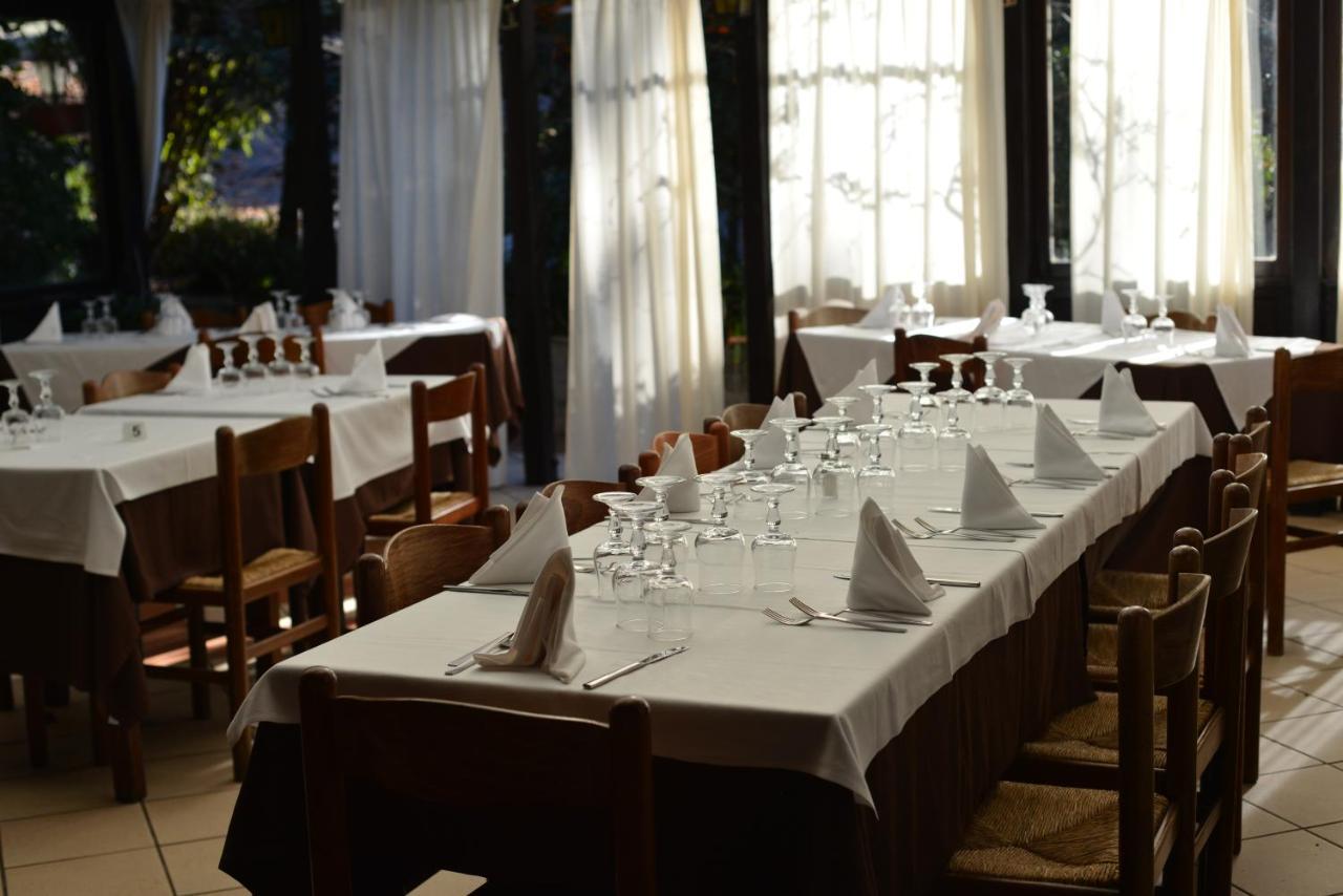 Hotel Al Verde マンデッロ・デル・ラーリオ エクステリア 写真