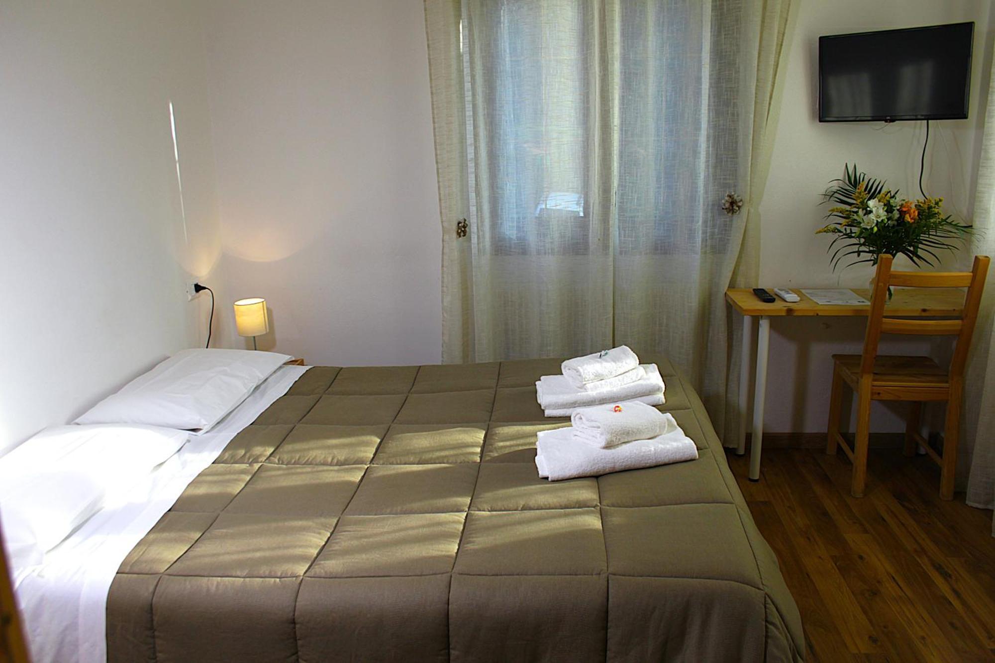 Hotel Al Verde マンデッロ・デル・ラーリオ エクステリア 写真
